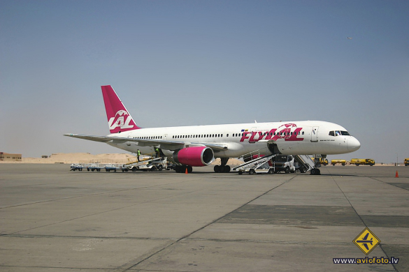 Boeing 757-204